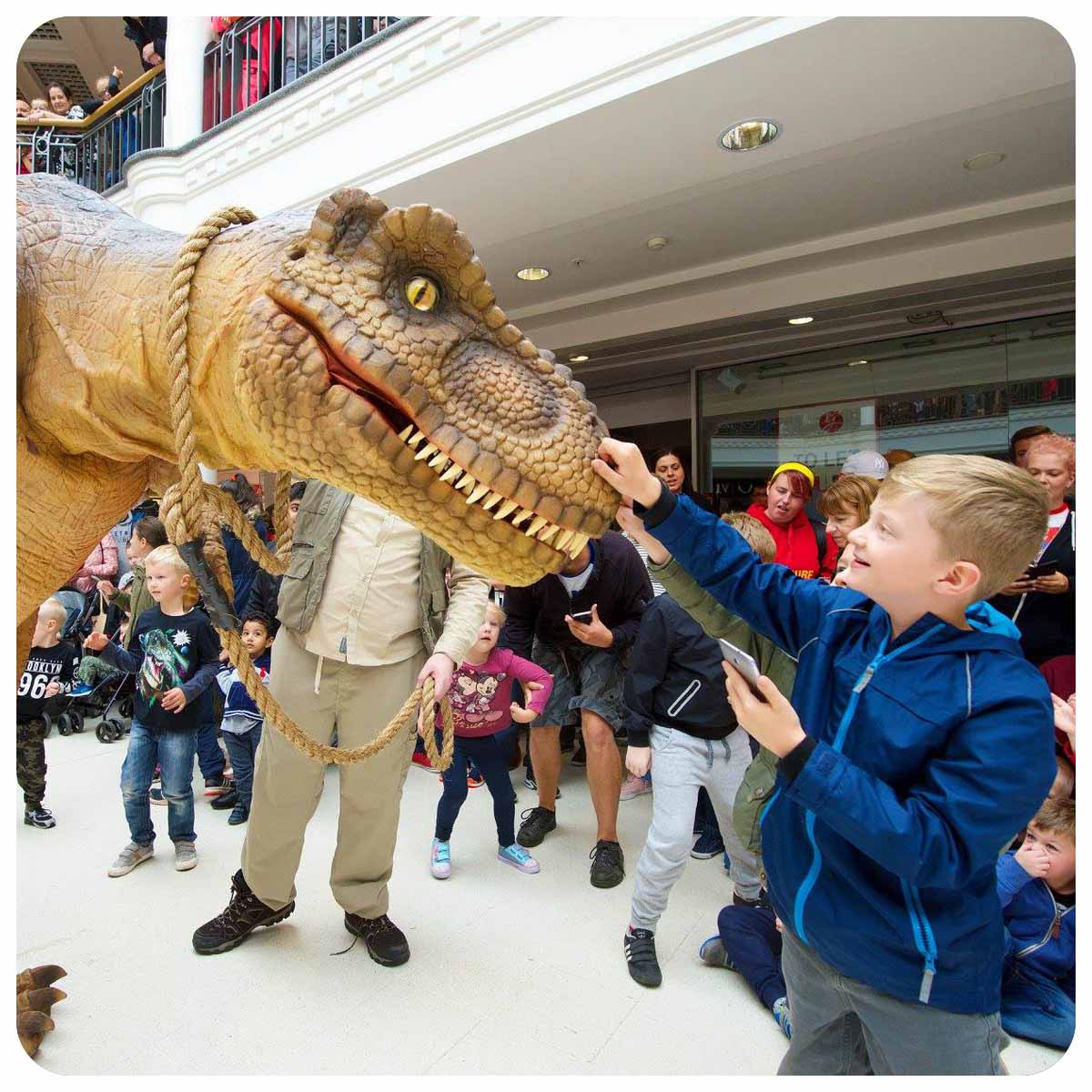 Dinosaur entertainment at retail event