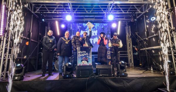 Leyland Christmas Lights Switch On